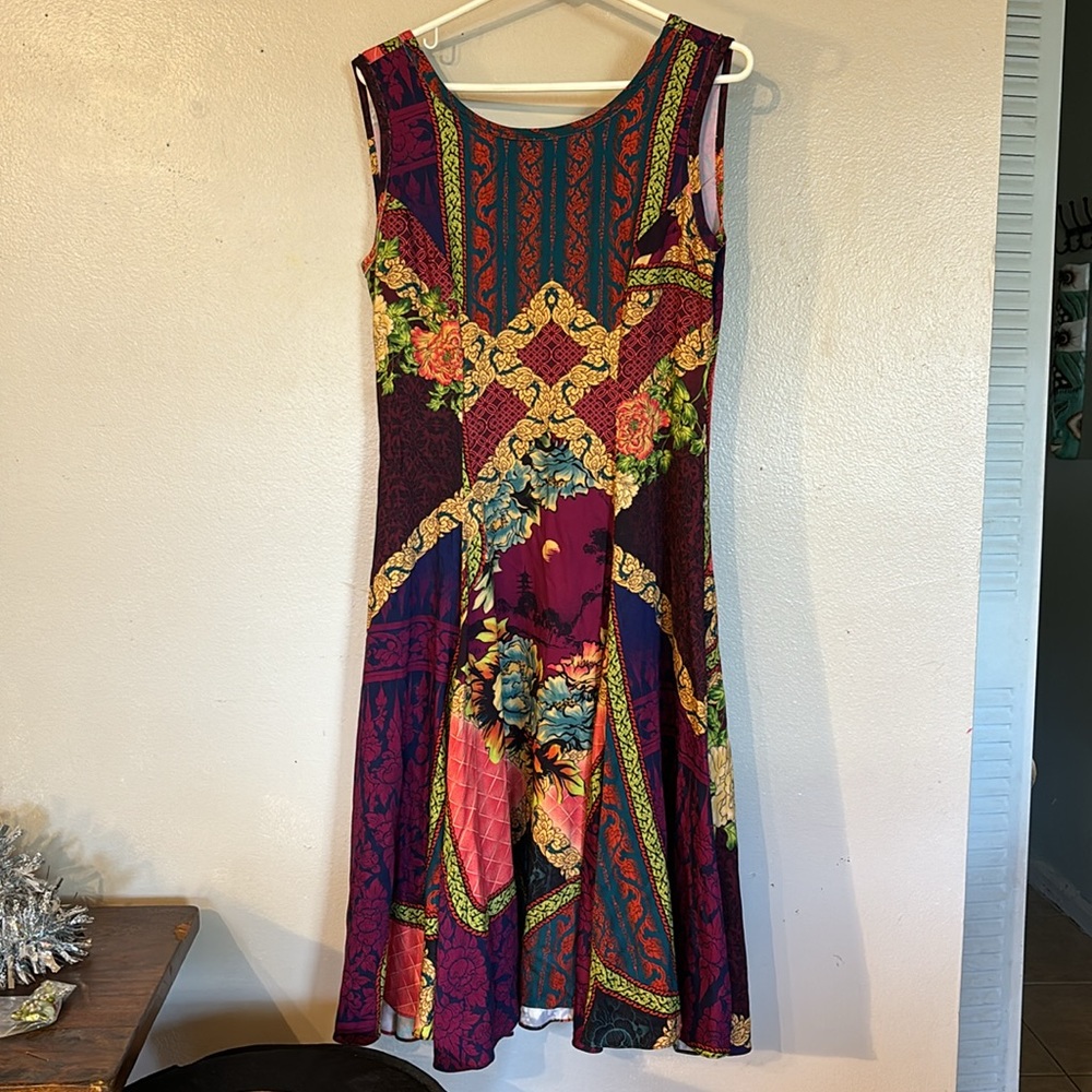 Adriana Barra Brazilian designer print dress size 42. Which is M or size 6